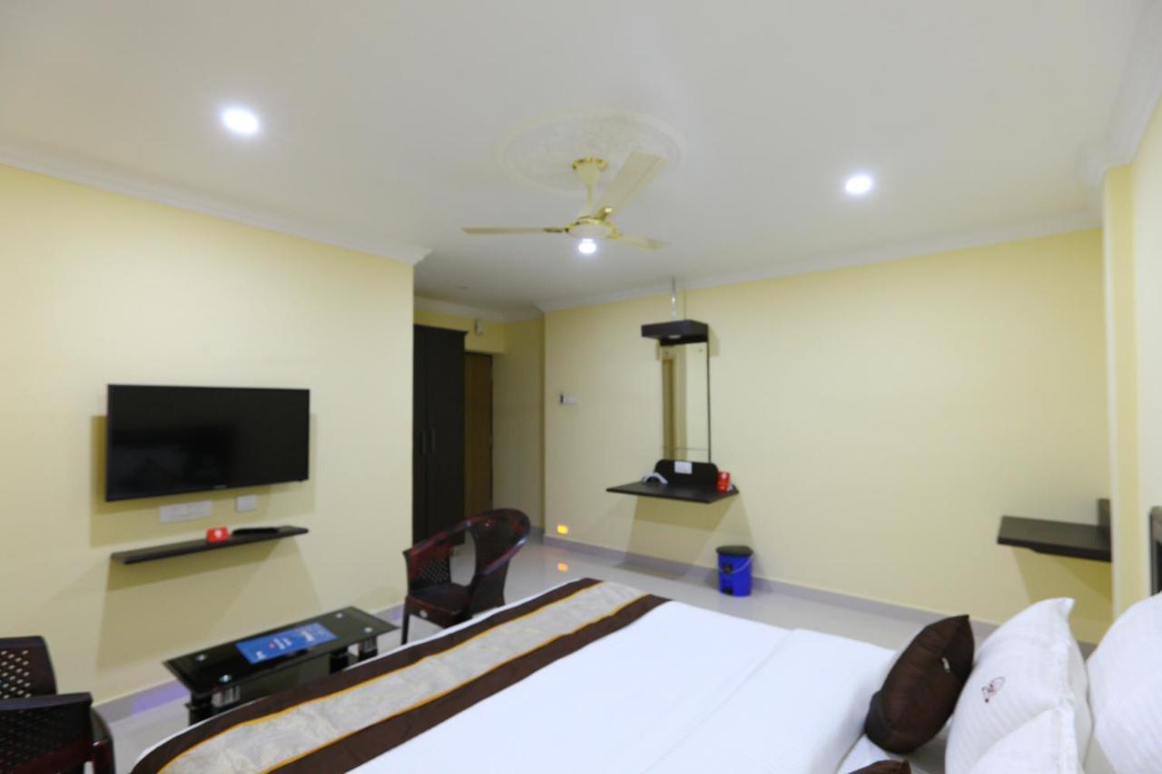 Hotel Salbala - Near Airport Chennai Eksteriør bilde
